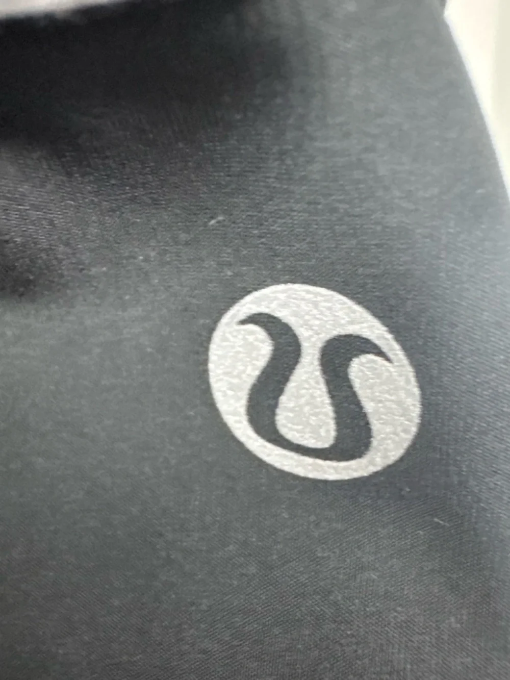 lululemon athletica Black and Heather Gray Running Gloves